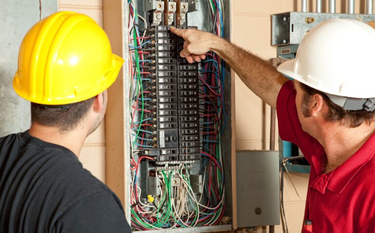 Electrician scaled 1 768x477